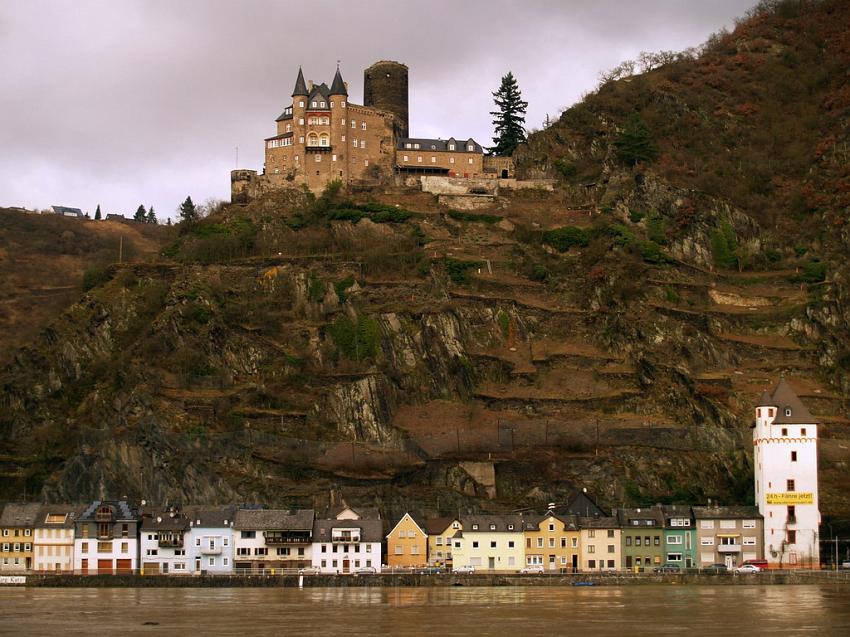 Schiff gesunken St Goarhausen Loreley P222.jpg